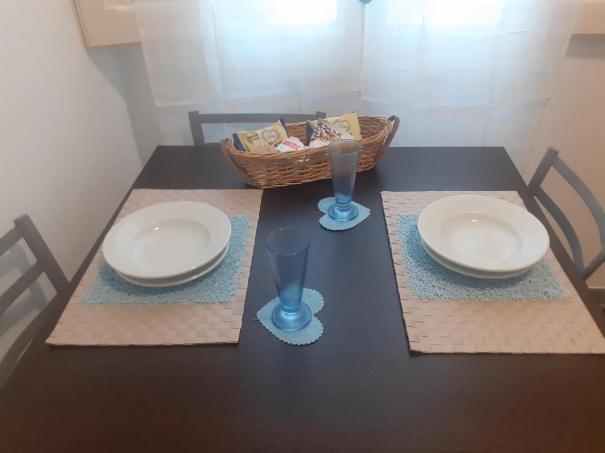 Ferienwohnung Antonia Jess Due Passi Dal Mare- Gessica Hh Monopoli Exterior foto
